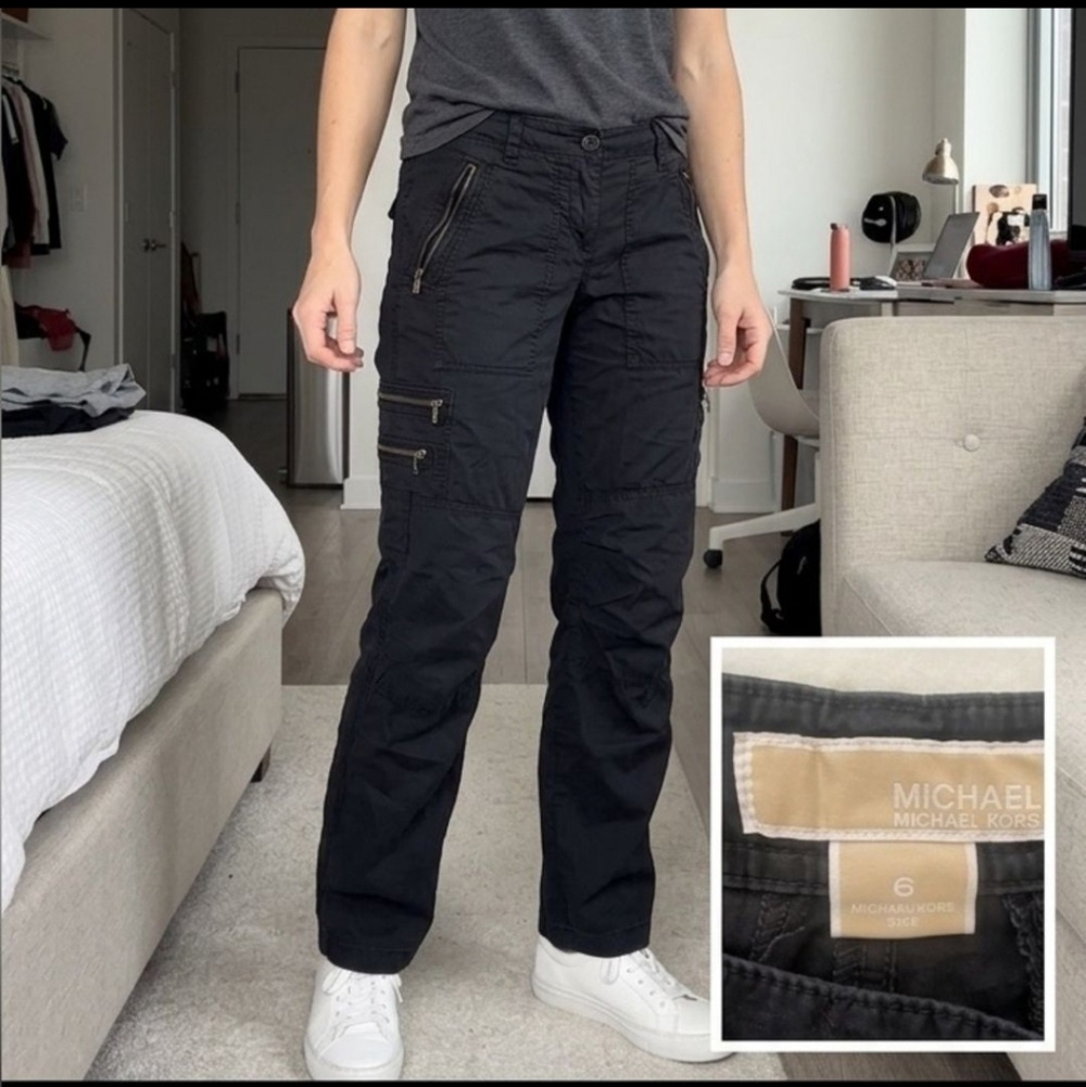 Michael Kors Black Cargo Pants. Size 6